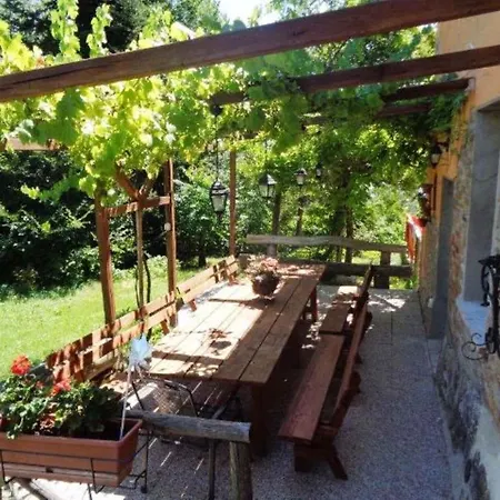 Ferienhaus In - Marken 35804 *